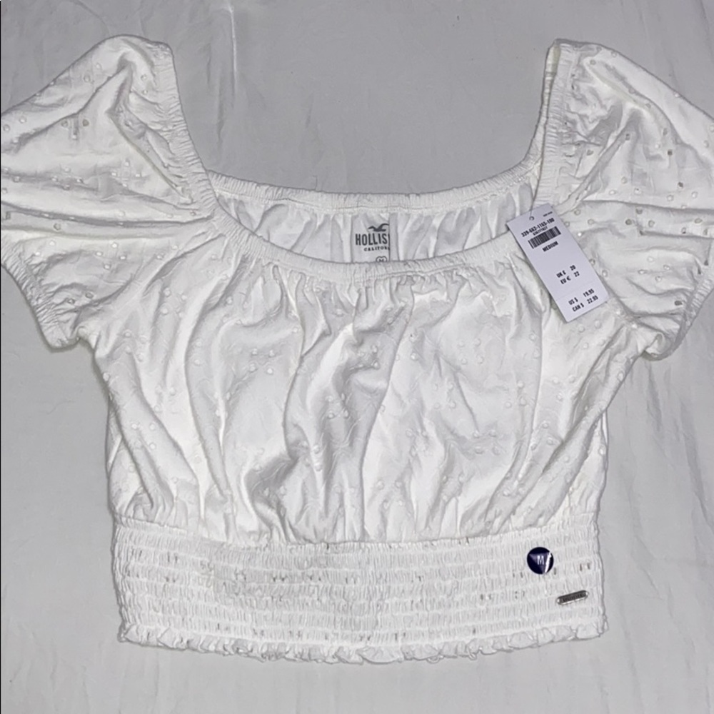 hollister shirt never been worn
